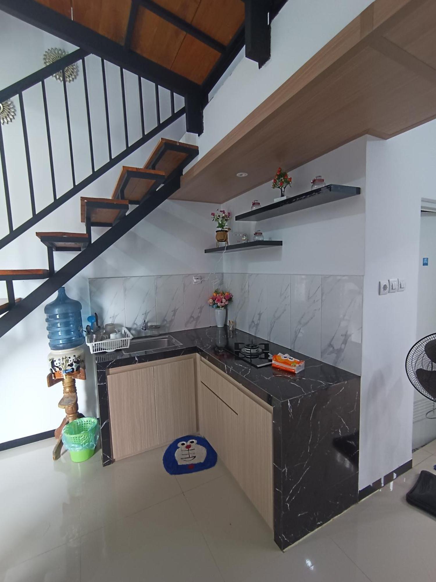 Villa Royal Arois Syariah Dekat Jatim Park 3 Tlekung Exterior photo